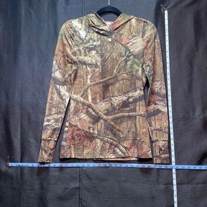 Under Armour pullover